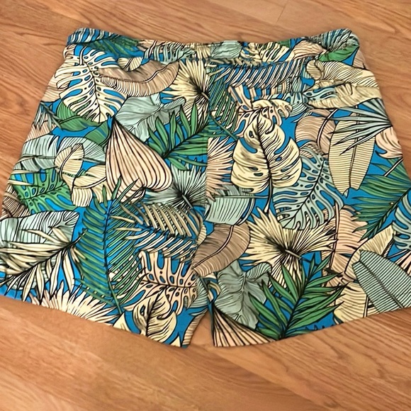 Malibu Beach Club, Tropical Print Swim-trunks, Excellent Condition, Size XL - Picture 3 of 8